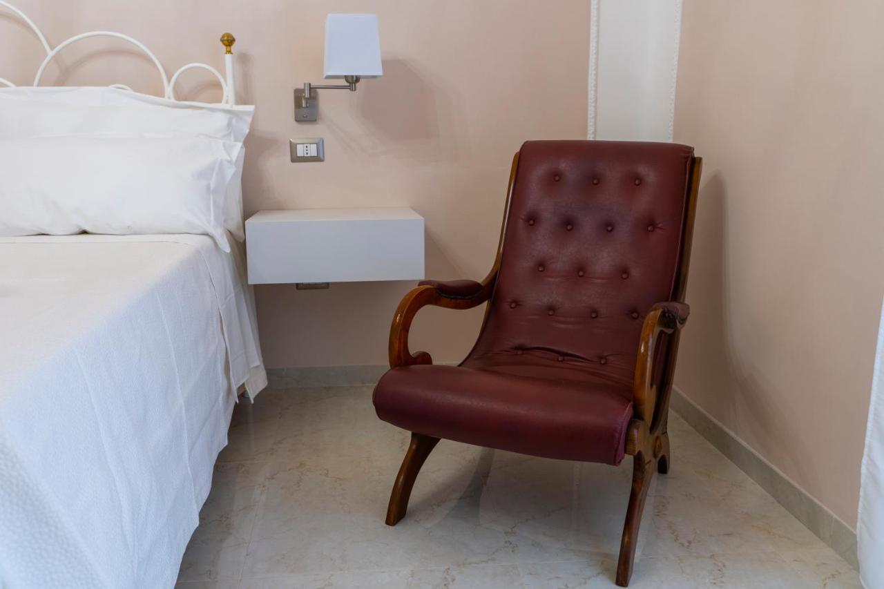 A Casa Dei Miei Hotel San Pietro Vernotico Ngoại thất bức ảnh